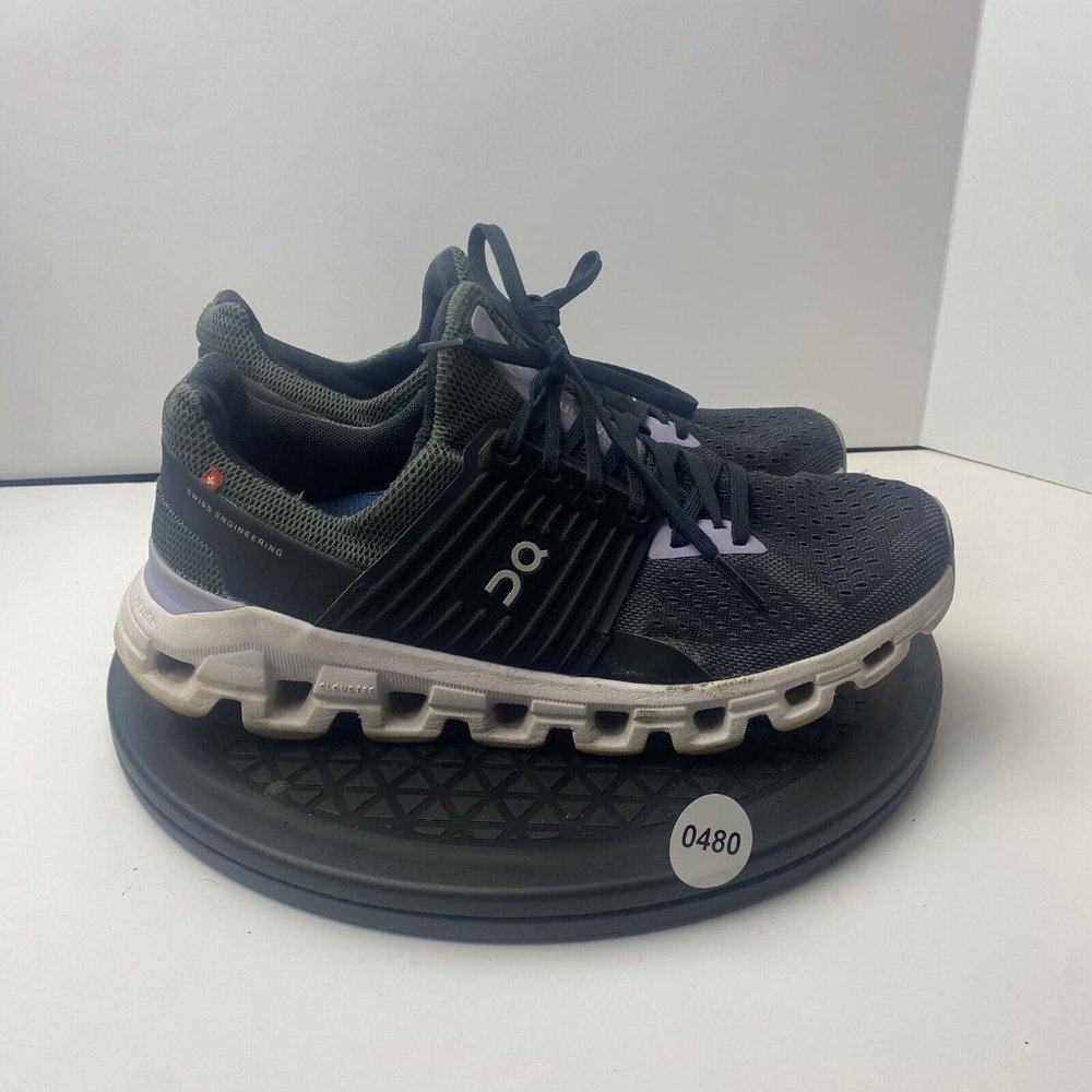 On Cloud Womens Size 9 Black Grey Running Shoes